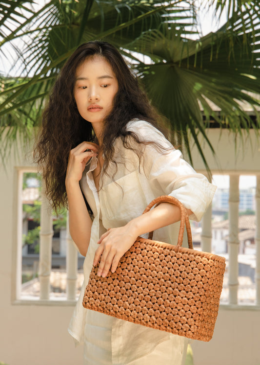 Handwoven Wild Grapevine Tote Bag Hexagon Large